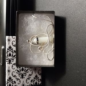 5-Natural Amethyst Hexagonal Healing Crystal Drop Necklace 22in. Chain